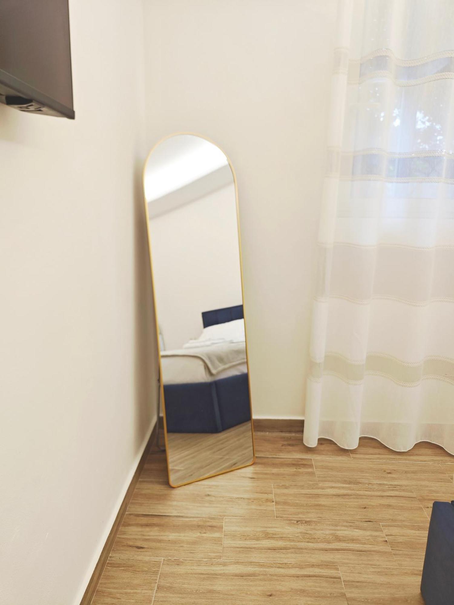 New Apartment Close To Sea And Downtown Влёра Экстерьер фото